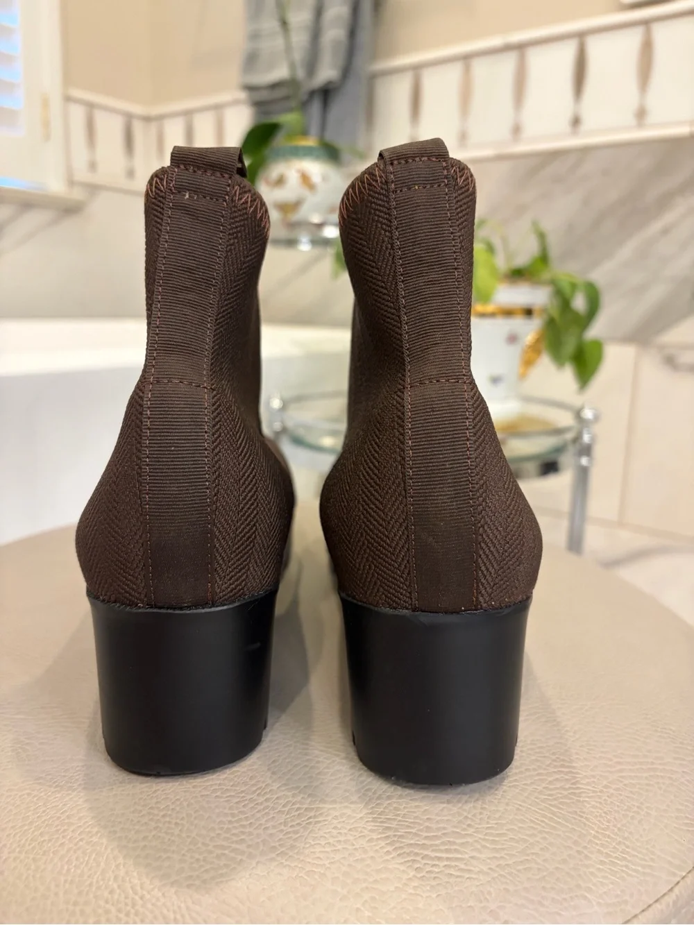 CHARLESTON SHOE CO. Boot NWOB Size 8 Brown
